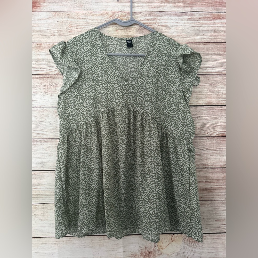 Womens SHEIN floral top